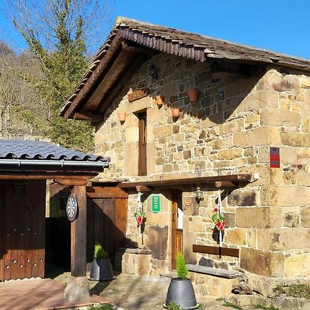 Cabaña Pasiega La Quemada San Pedro Del Romeral Exterior foto