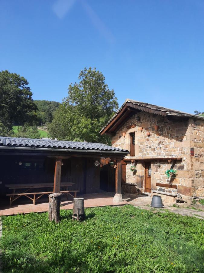 Cabaña Pasiega La Quemada San Pedro Del Romeral Exterior foto