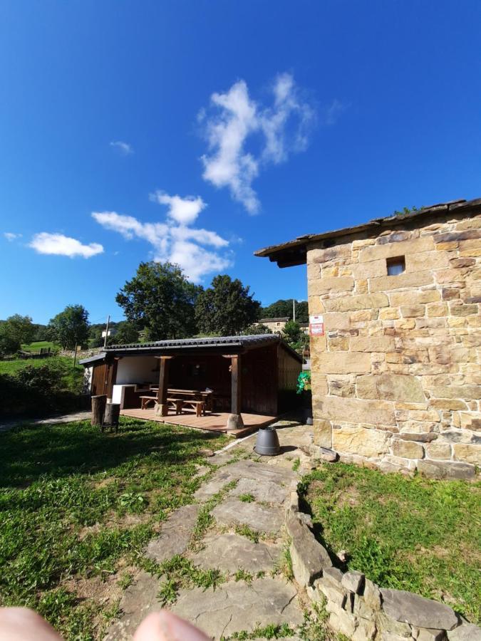 Cabaña Pasiega La Quemada San Pedro Del Romeral Exterior foto