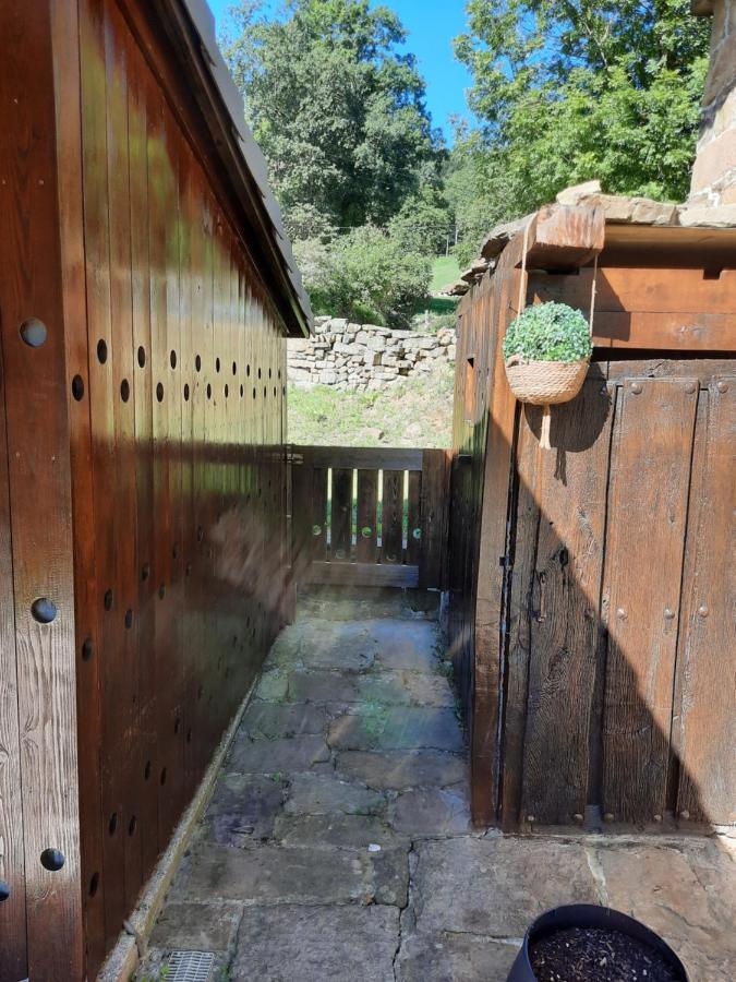 Cabaña Pasiega La Quemada San Pedro Del Romeral Exterior foto