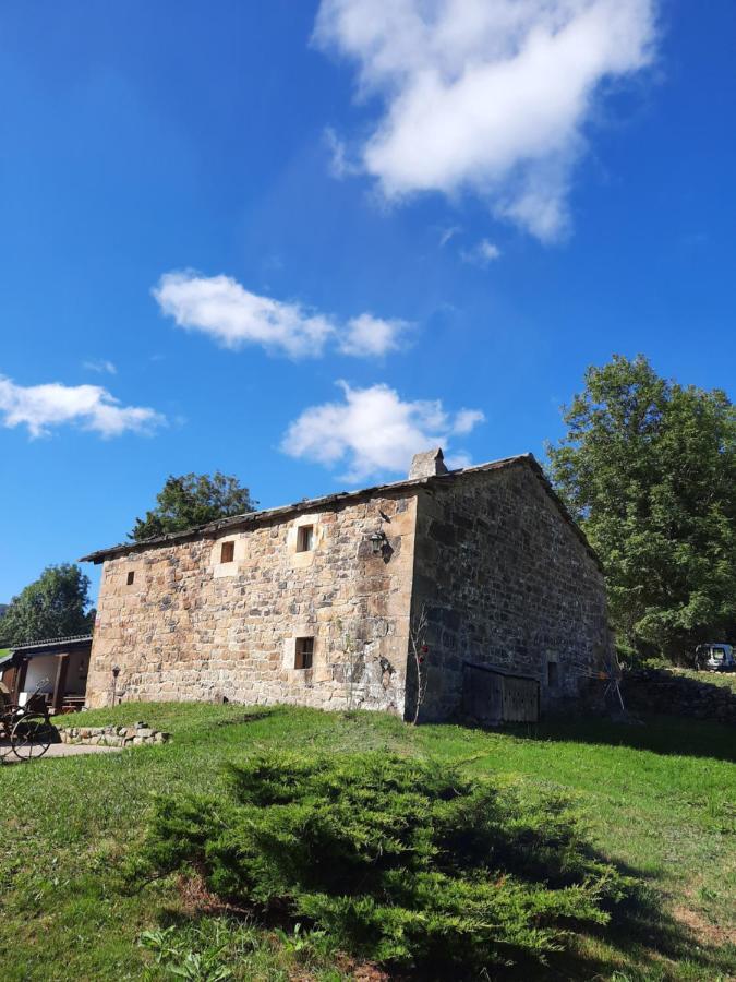 Cabaña Pasiega La Quemada San Pedro Del Romeral Exterior foto