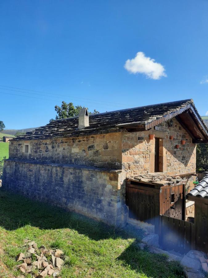 Cabaña Pasiega La Quemada San Pedro Del Romeral Exterior foto