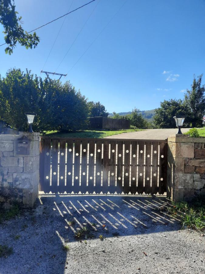 Cabaña Pasiega La Quemada San Pedro Del Romeral Exterior foto